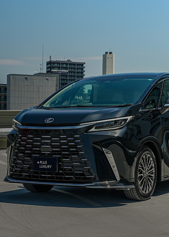 LEXUS LM500h version L
